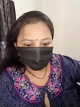 Snapshot of Hoty_bhabii chatting on 04.22.26 Hoty bhabii online show from 04.22.26