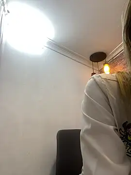 AlanaBrunetteX X online show from 05.26.26