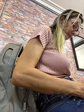 AlanaBrunetteX X online show from 05.29.26