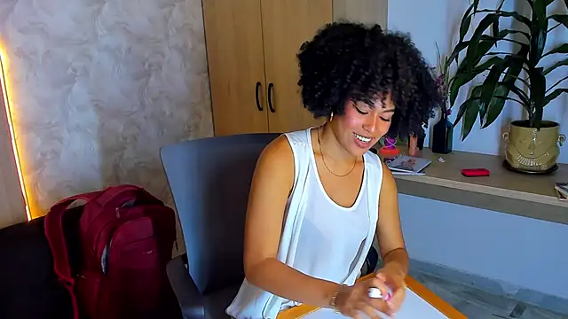 baddie delaylaa online show from 04.23.26