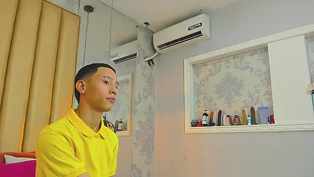 Snapshot of MaicolSmiith_ chatting on 03.27.26 MaicolSmiith online show from 03.27.26