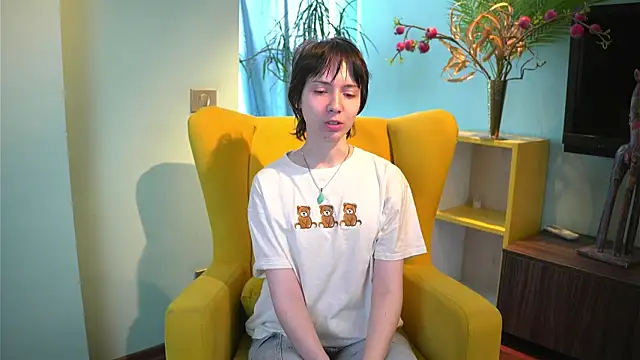 Snapshot of NgaSiddiqi chatting on 03.31.26 NgaSiddiqi online show from 03.31.26