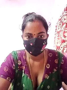 Snapshot of tamilratchasii chatting on 06.28.26 tamilratchasii online show from 06.28.26
