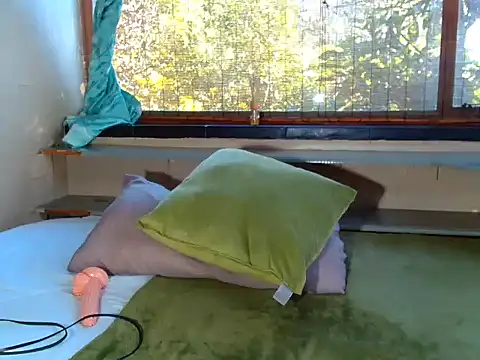 CaramelCandyxx online show from 04.29.26