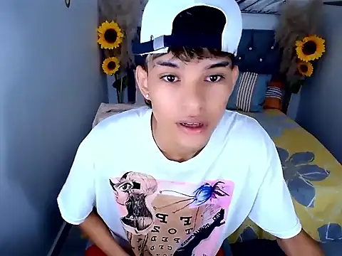 chris evans77 online show from 03.31.26