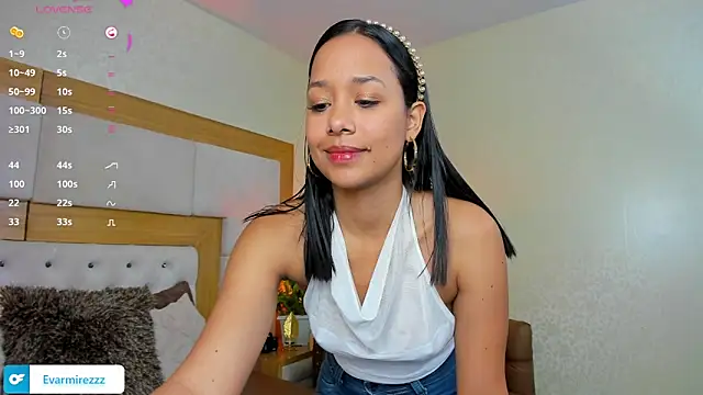 Snapshot of Venezuelan_Butt chatting on 05.18.26 Venezuelan Butt online show from 05.18.26
