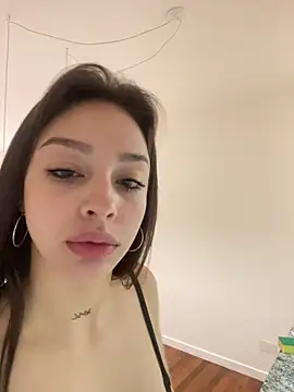 Onlyalvareznicolll online show from 03.28.26