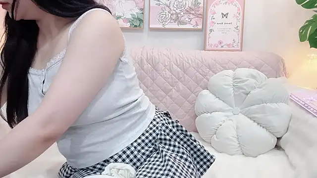 kittrnjpgirl online show from 06.26.26