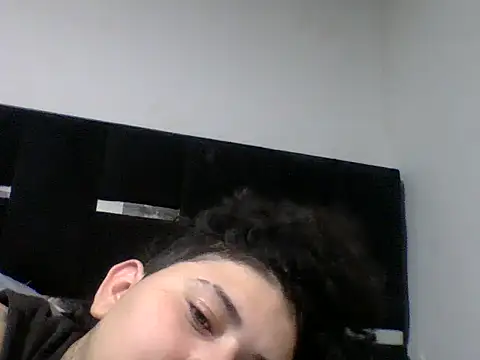 lunaa love online show from 03.29.26