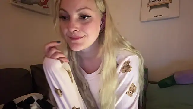 LoveAliceXXX online show from 04.07.26