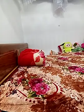 Anna Lovelly online show from 04.15.26