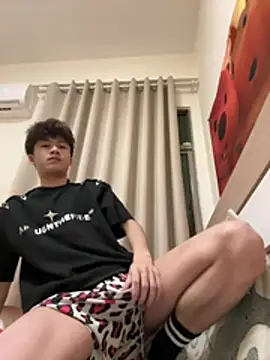 Snapshot of sexyboy-3525 chatting on 06.24.26 sexyboy-3525 online show from 06.24.26
