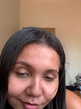 Snapshot of viviboraaaa chatting on 06.18.26 viviboraaaa online show from 06.18.26