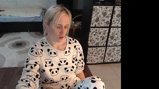 Sweet hot shrmp online show from 06.12.26