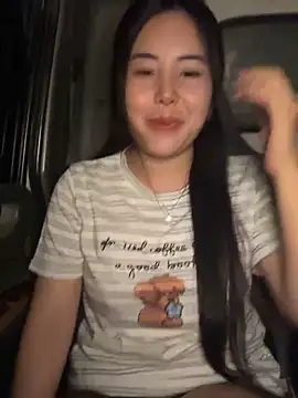 Snapshot of chimi9 chatting on 06.18.26 chimi9 online show from 06.18.26