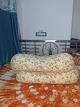 Snapshot of CamGirl_Neha chatting on 07.25.26 CamGirl Neha online show from 07.25.26