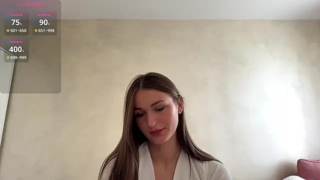 HallieHollo online show from 06.27.26