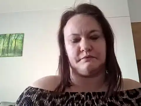 OpheliaMilf online show from 04.21.26