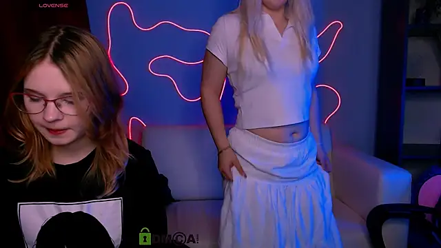 callmevivien online show from 04.18.26