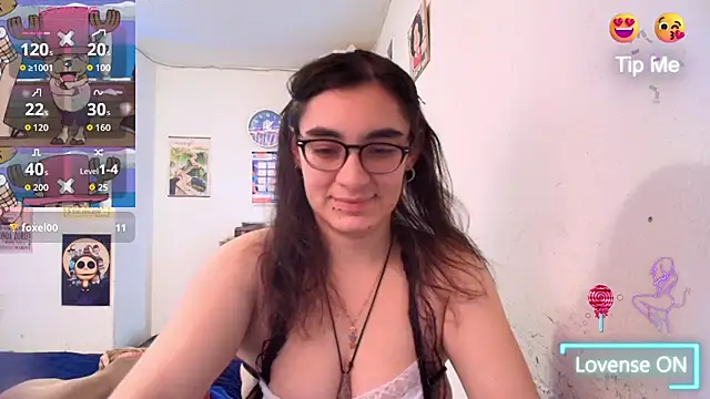 Snapshot of Ellaa_honey chatting on 06.15.26 Ellaa honey online show from 06.15.26