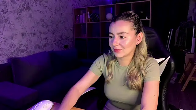 SandyKiss  online show from 05.28.26