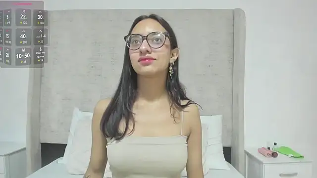 Charlotte Benette online show from 05.13.26