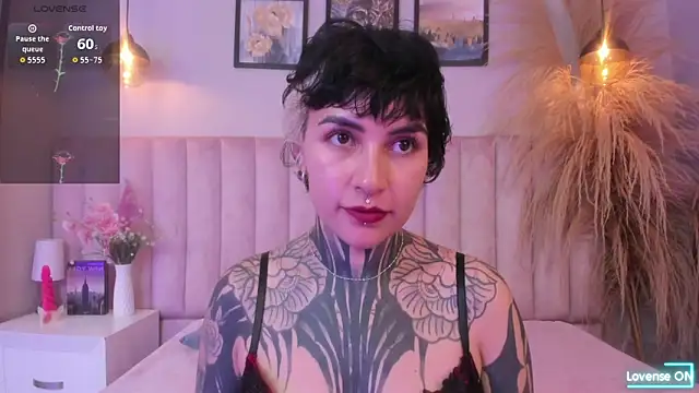 Luana fiore online show from 04.13.26