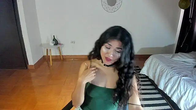 FreyaRouge online show from 04.30.26
