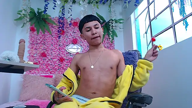 Thiagorincon22 online show from 03.31.26