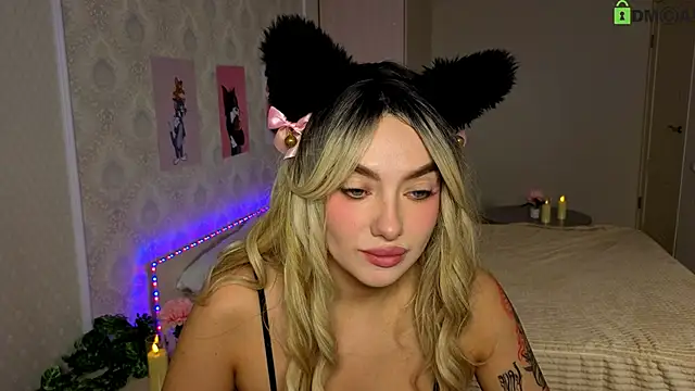 Emily Bloom 119 online show from 04.25.26