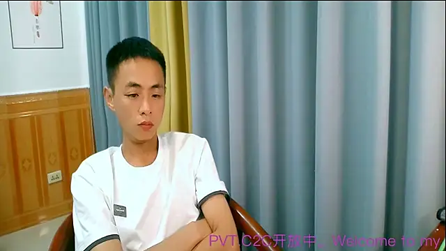 Snapshot of davidboys chatting on 06.15.26 davidboys online show from 06.15.26