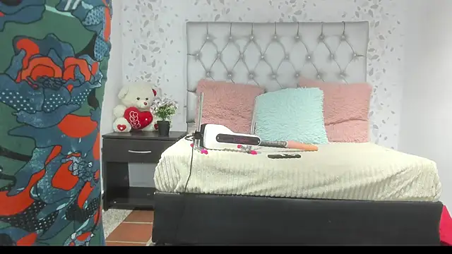 brenda sofia69 online show from 05.26.26