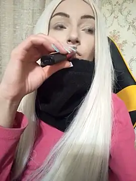 LaDaini online show from 03.31.26