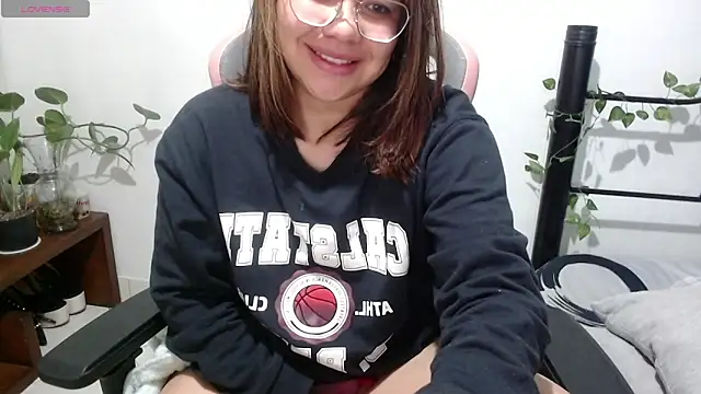 Snapshot of Elfi_333 chatting on 06.01.26 Elfi 333 online show from 06.01.26