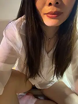 Snapshot of Xiaoyunduo1 chatting on 04.28.26 Xiaoyunduo1 online show from 04.28.26