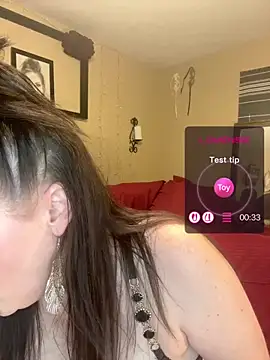 Snapshot of taylorsunshine chatting on 05.16.26 taylorsunshine online show from 05.16.26