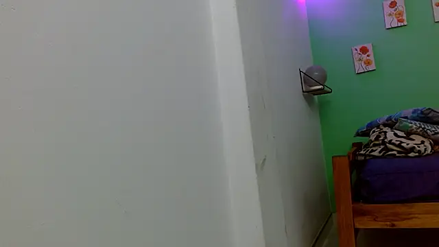 18dulcegatita online show from 05.13.26