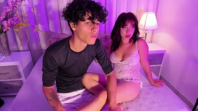 Snapshot of MiaAndFelim chatting on 04.07.26 MiaAndFelim online show from 04.07.26