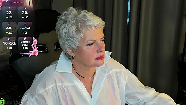 Snapshot of Linda_Zef1r chatting on 05.14.26 Linda Zef1r online show from 05.14.26