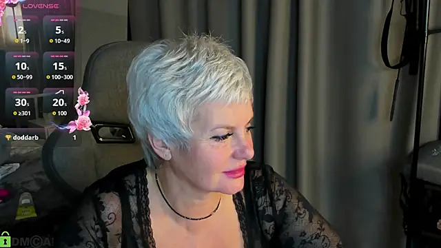 Snapshot of Linda_Zef1r chatting on 05.16.26 Linda Zef1r online show from 05.16.26