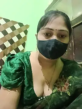 Snapshot of Pinki-girl chatting on 07.13.26 Pinki-girl online show from 07.13.26