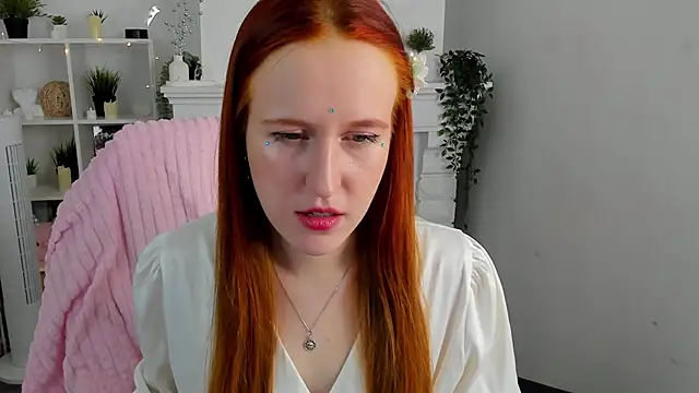 Snapshot of EvaBellea chatting on 04.07.26 EvaBellea online show from 04.07.26