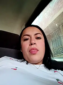 Snapshot of Lesli_26 chatting on 04.04.26 Lesli 26 online show from 04.04.26