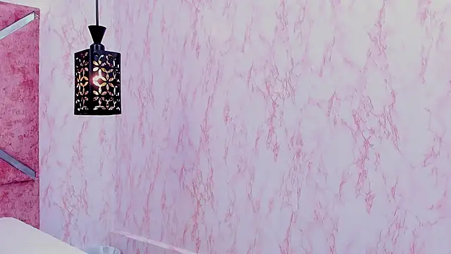 Lila Horney online show from 04.04.26