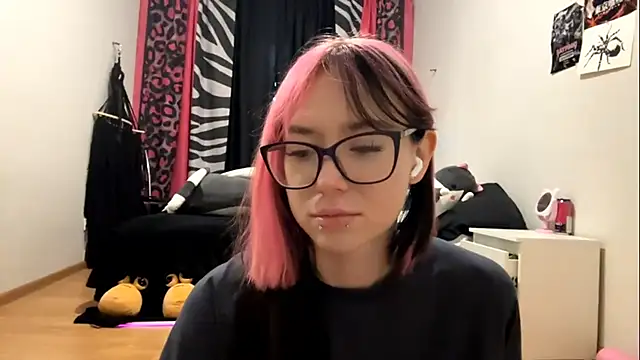 WifeAileen online show from 05.11.26
