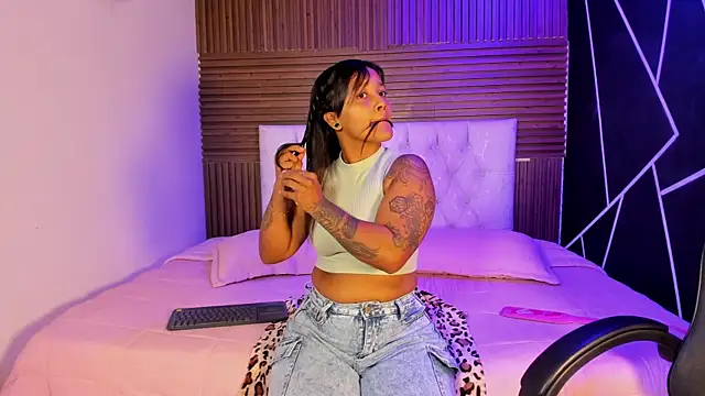 LexiAdamss online show from 05.14.26
