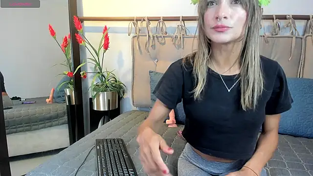 alma rose  online show from 04.30.26