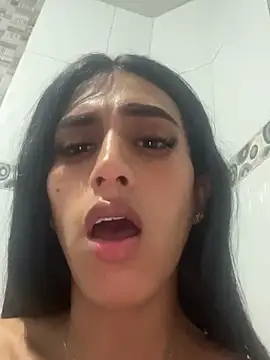 Snapshot of luna_duque chatting on 05.24.26 luna duque online show from 05.24.26