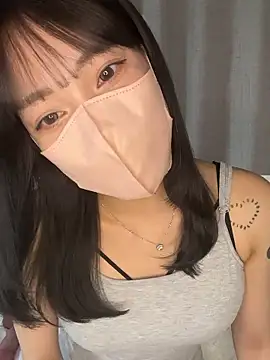 liz 05 online show from 07.02.26