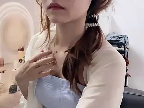    Nami    online show from 04.21.26